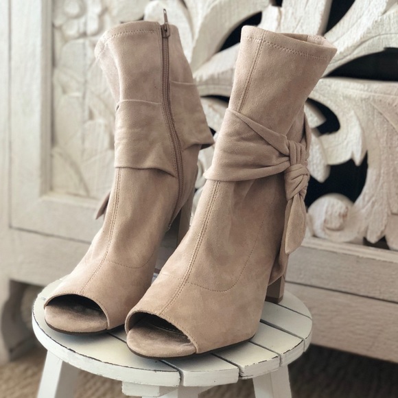 Guess Nude Peep Toe Booties - Picture 4 of 4